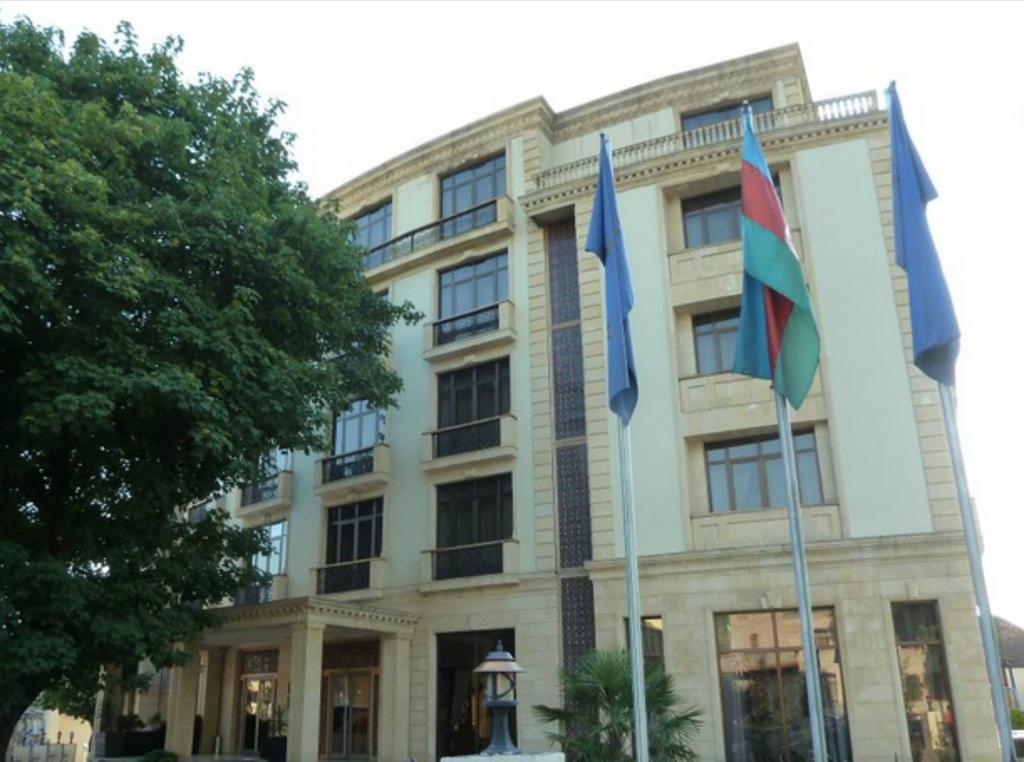 Sheki Saray Hotel Екстериор снимка