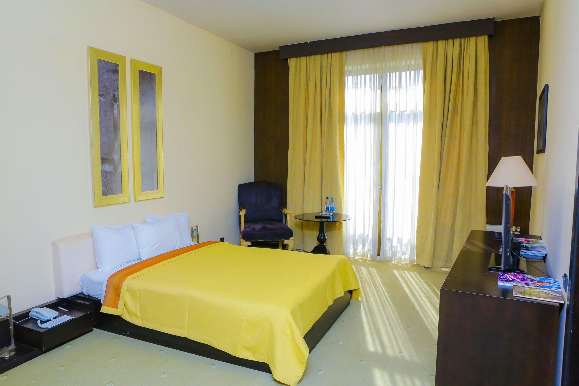 Sheki Saray Hotel Екстериор снимка