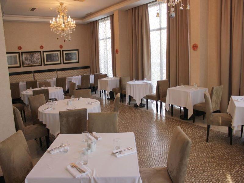 Sheki Saray Hotel Екстериор снимка