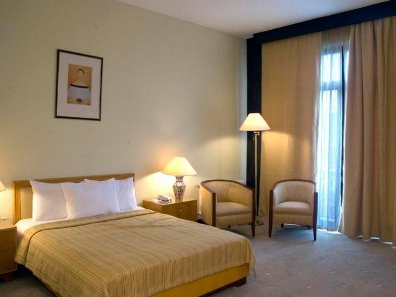 Sheki Saray Hotel Екстериор снимка