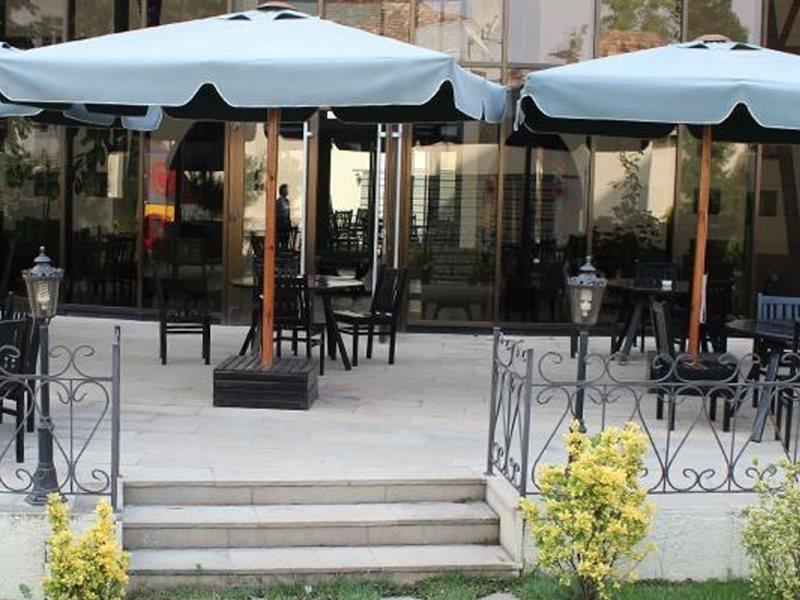 Sheki Saray Hotel Екстериор снимка