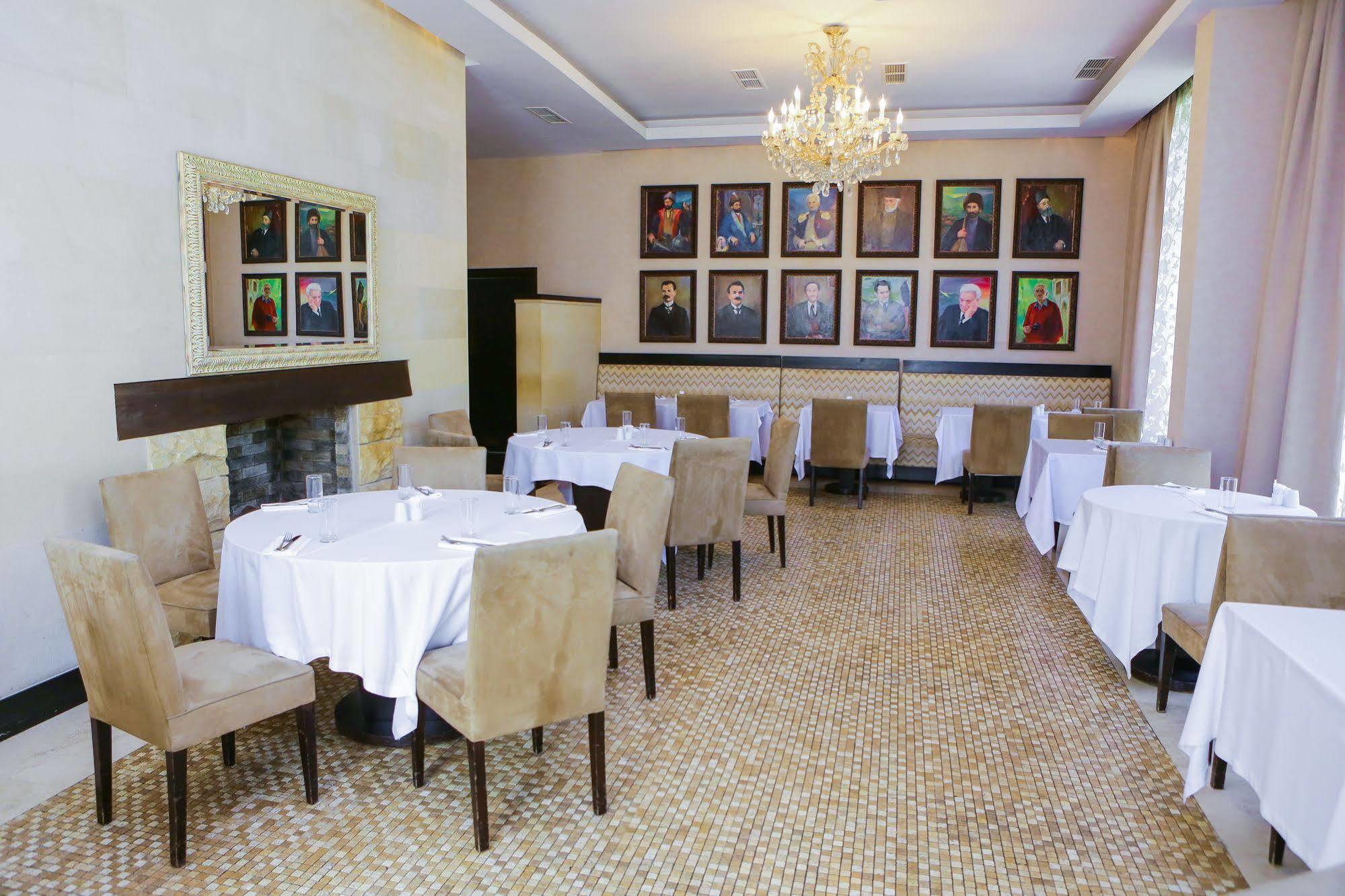 Sheki Saray Hotel Екстериор снимка